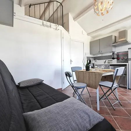 Nyaraló Maison Renovee Avec Grand Jardin A - Fr-1-582-351 Polignac